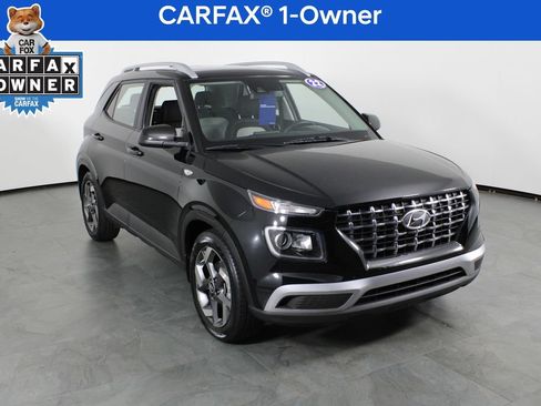 Certified 2022 Hyundai Venue SEL FWD image 5
