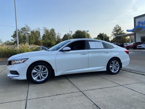 Used 2019 Honda Accord LX image 6