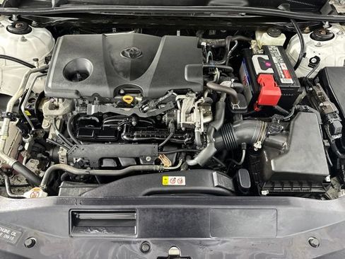 Used 2020 Toyota Camry LE FWD image 14