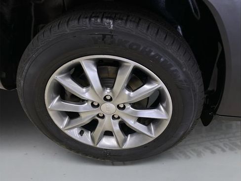 Used 2018 Jeep Cherokee Limited AWD/4WD image 17