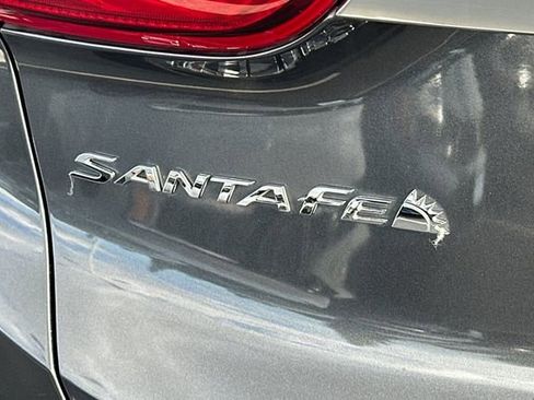 Used 2020 Hyundai Santa Fe SEL w/ Convenience + Premium Package image 26