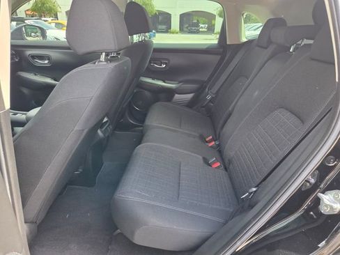 Used 2023 Honda HR-V LX image 5