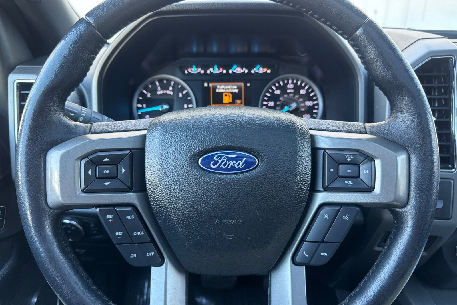 Used 2021 Ford Expedition XLT AWD/4WD image 23