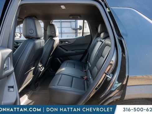 New 2026 Chevrolet Equinox LT w/ Convenience Package II FWD image 21