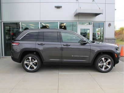 New 2025 Jeep Grand Cherokee Limited w/ Luxury Tech Group II