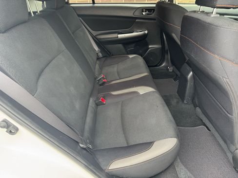 Used 2017 Subaru Crosstrek 2.0i Premium image 13