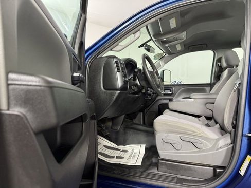 Used 2019 Chevrolet Silverado 2500 W/T image 12