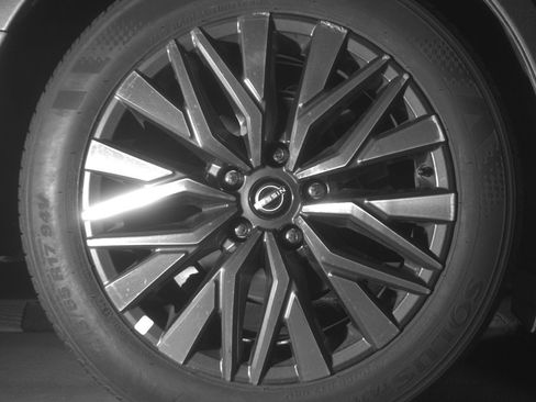 Used 2025 Nissan Altima 2.5 SV image 15