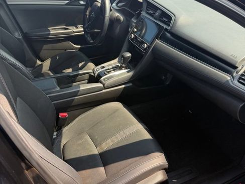 Used 2019 Honda Civic Sport image 9