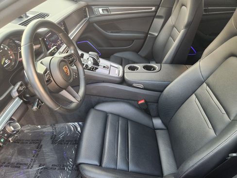 Used 2023 Porsche Panamera 4 Platinum Edition AWD/4WD image 7