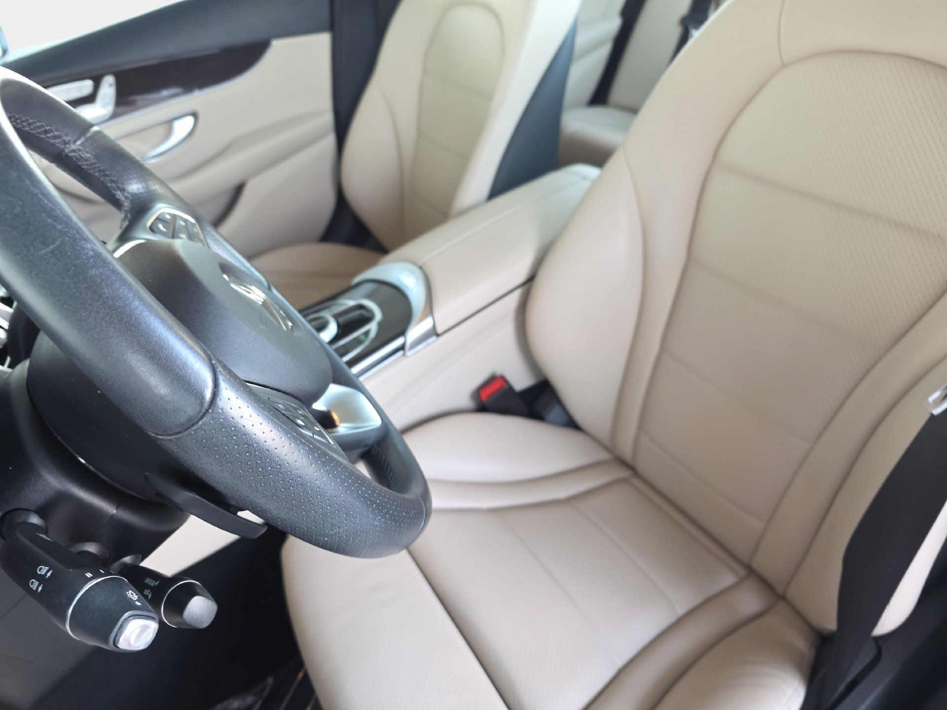 Used 2017 Mercedes-Benz C 300 4MATIC Sedan image 14