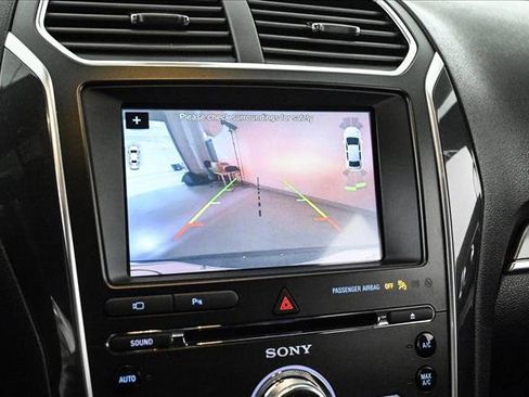 Used 2018 Ford Explorer Sport w/ Equipment Group 401A image 14