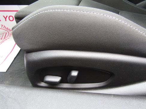 Used 2023 Chevrolet Camaro LT w/ Technology Package image 11