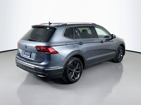 Used 2023 Volkswagen Tiguan SE image 9