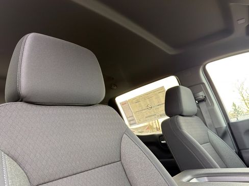 New 2026 Chevrolet Silverado 1500 Custom Trail Boss w/ LPO, Dark Essentials Package AWD/4WD image 13
