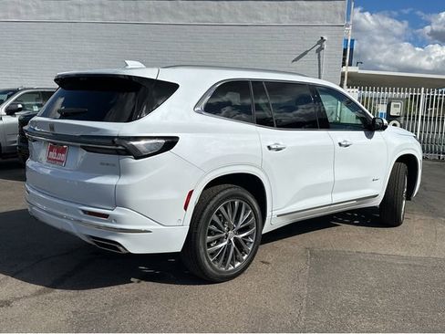 New 2026 Buick Enclave Avenir image 11