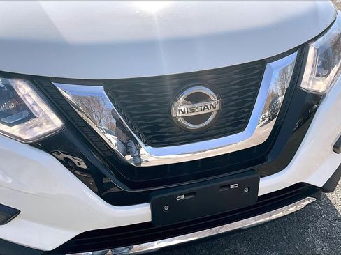 Used 2019 Nissan Rogue S image 87