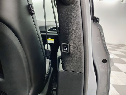 New 2026 Chrysler Pacifica Select w/ S Appearance Package FWD image 27