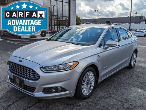 Used 2014 Ford Fusion Energi SE w/ Driver Assist Package FWD image 2