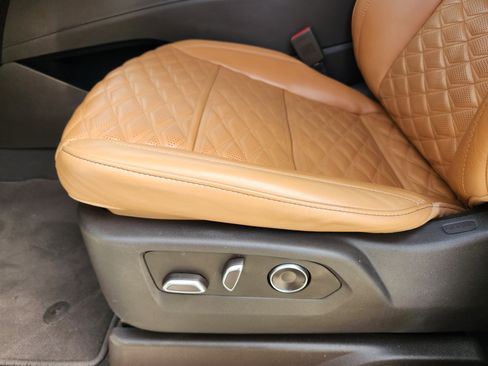 Certified 2024 Cadillac Escalade Premium Luxury w/ Performance Package image 24