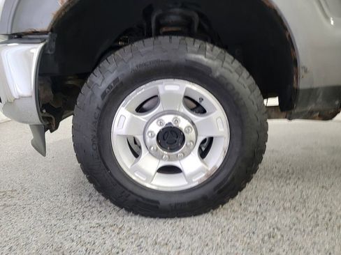 Used 2011 Ford F250 XLT w/ XLT Premium Pkg AWD/4WD image 25