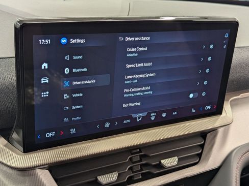 New 2026 Ford Explorer Active w/ Active Comfort Package image 28