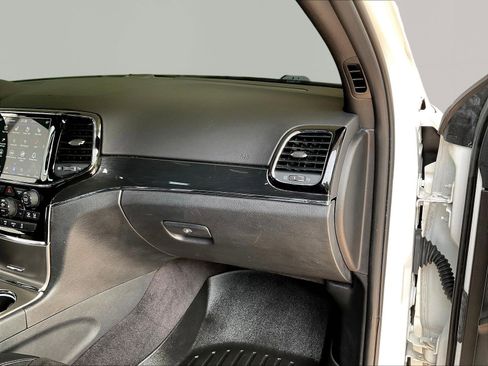 Used 2019 Jeep Grand Cherokee Trailhawk AWD/4WD image 25