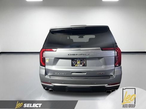 Used 2025 GMC Yukon Denali AWD/4WD image 6