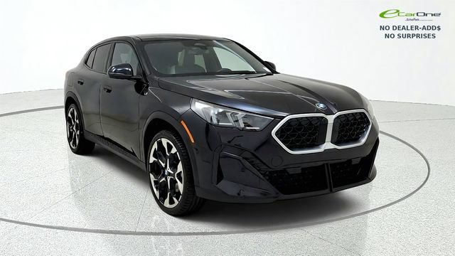 Used 2026 BMW X2 xDrive28i AWD/4WD image 2