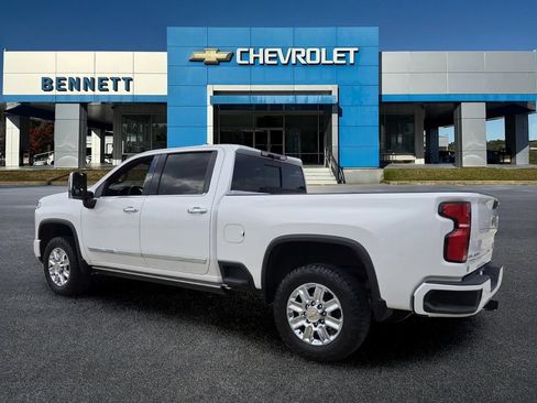 Used 2024 Chevrolet Silverado 2500 High Country w/ Z71 Off-Road Package AWD/4WD image 5