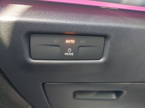 New 2026 Volkswagen Tiguan SE R-Line image 21