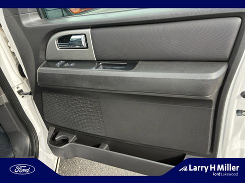 Used 2013 Ford Expedition EL Limited image 16
