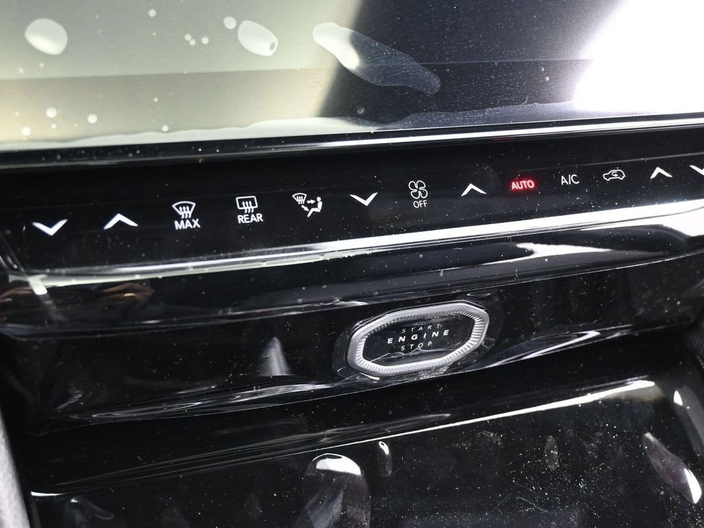 New 2026 Jeep Grand Cherokee L Limited RWD image 19