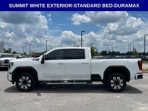 Used 2024 GMC Sierra 2500 Denali w/ Denali Reserve Package AWD/4WD image 12