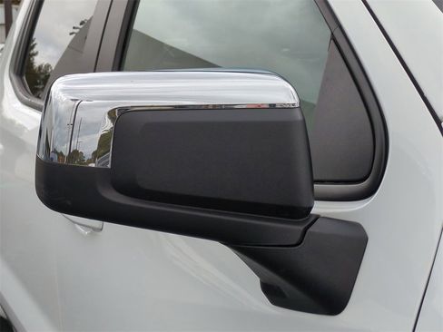 Used 2025 Chevrolet Silverado 1500 LT image 12