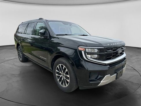 Used 2025 Ford Expedition Max Platinum AWD/4WD image 2