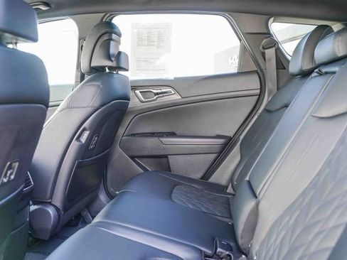 Certified 2023 Kia Seltos LX image 46