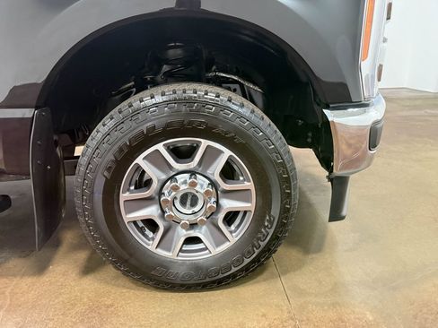 Used 2023 Ford F250 Lariat w/ FX4 Off-Road Package AWD/4WD image 91