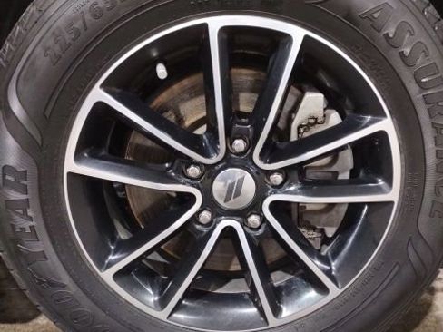 Used 2018 Dodge Journey SE w/ Blacktop Package image 25