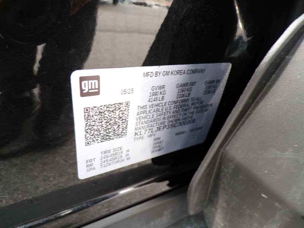 Used 2025 Chevrolet Trax RS w/ Sunroof Package FWD image 36