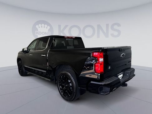 Used 2024 Chevrolet Silverado 1500 High Country AWD/4WD image 4