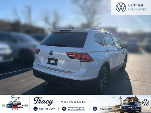 Certified 2023 Volkswagen Tiguan SE FWD image 8