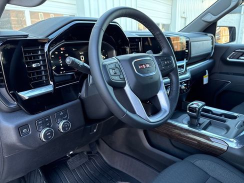 New 2026 GMC Sierra 1500 Elevation w/ LPO, Elevation Black Package image 14