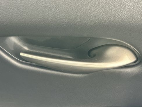 Used 2019 Lexus UX 200 F Sport image 29