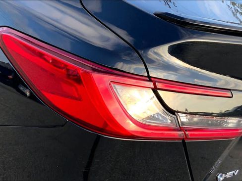 Used 2025 Toyota Camry SE FWD image 28