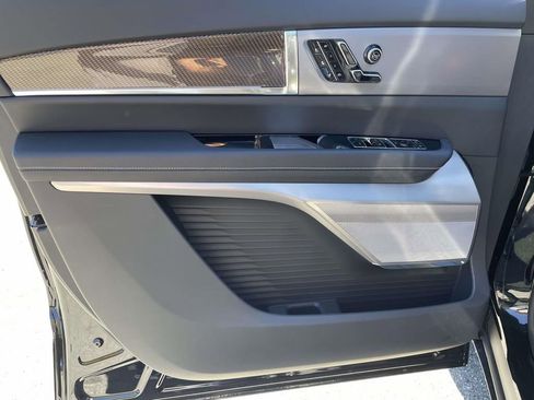 New 2026 Cadillac Vistiq Sport image 16