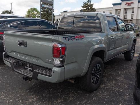 Used 2023 Toyota Tacoma TRD Sport w/ Advanced Technology Package AWD/4WD image 8