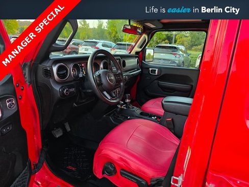 Used 2018 Jeep Wrangler Unlimited Sport S image 14