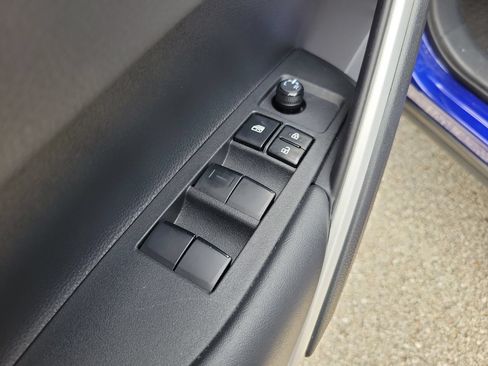 Used 2024 Toyota Corolla Cross AWD Hybrid w/ Convenience Package image 15