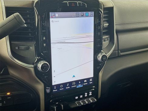 Used 2024 RAM 2500 Laramie image 19